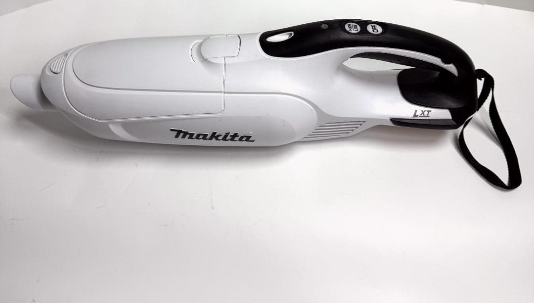 マキタ スティッククリーナー CL182FD 本体.充電器付き