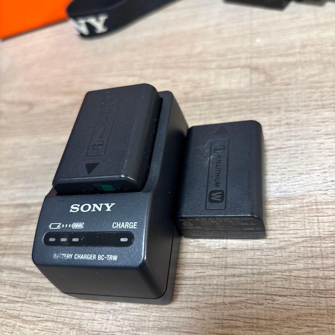 Sony ZV-E10 VLOGカメラ+ Samyang AF 12mmレンズ付