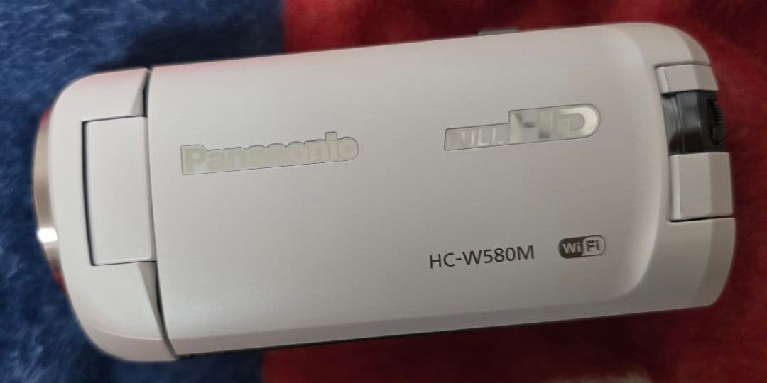 パナソニック ビデオカメラ panasonic HC-W580M　ケース付