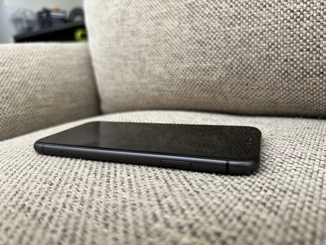 iphone 11 128gb simフリー