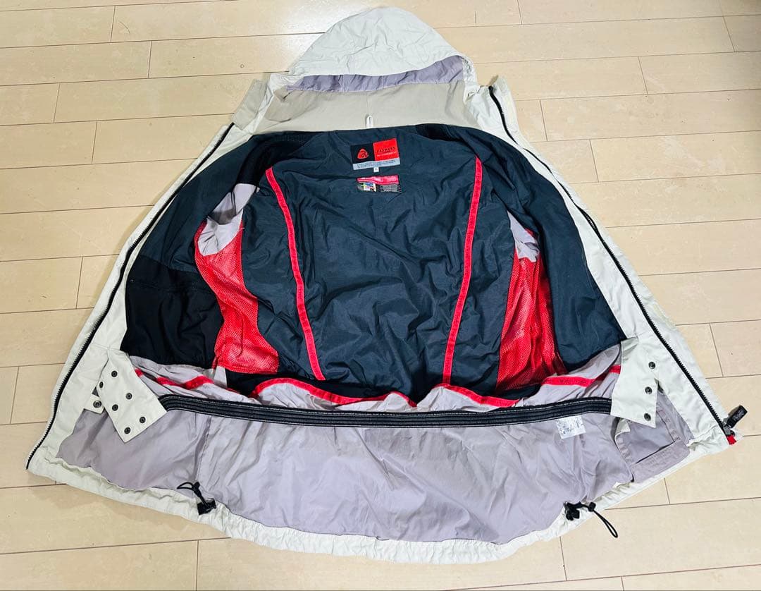 COLMAR × mistral スノーウェア　スキー　スノーボード