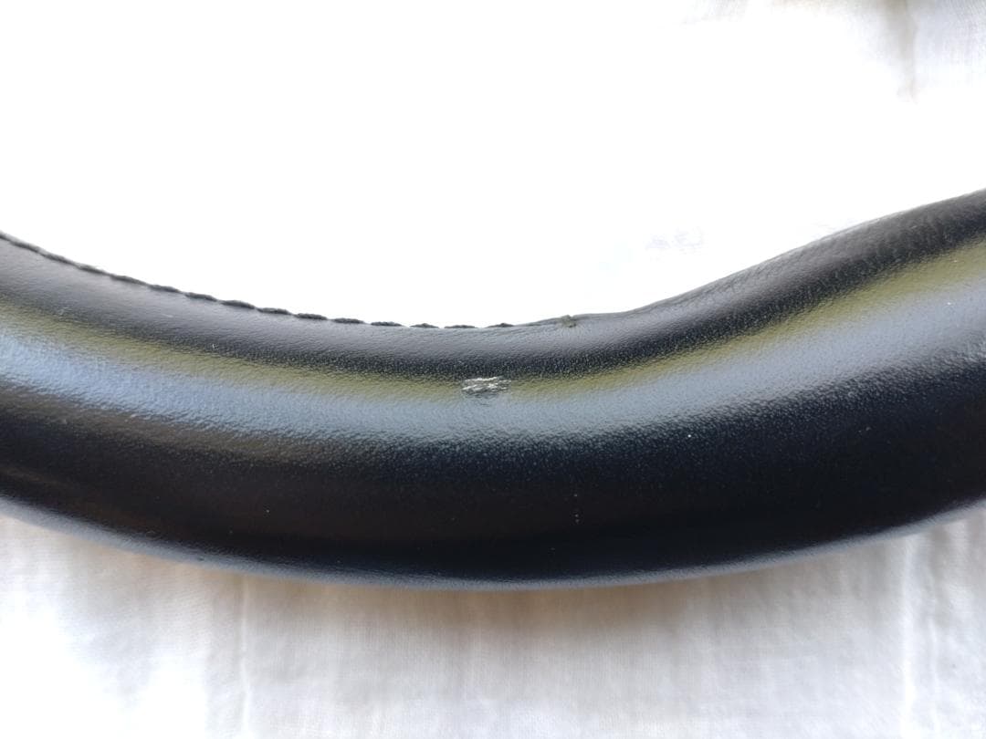 MOMOステアリングホイール〈即日発送〉