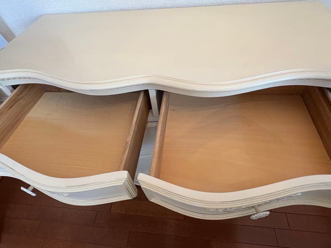 ジェシカ マクリントック/ホワイトチェスト/輸入家具