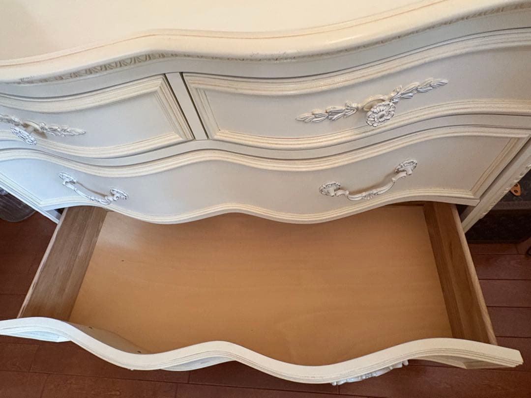 ジェシカ マクリントック/ホワイトチェスト/輸入家具