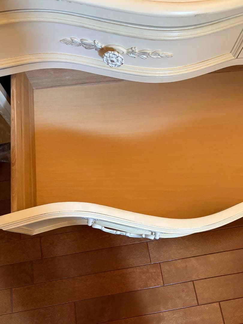 ジェシカ マクリントック/ホワイトチェスト/輸入家具