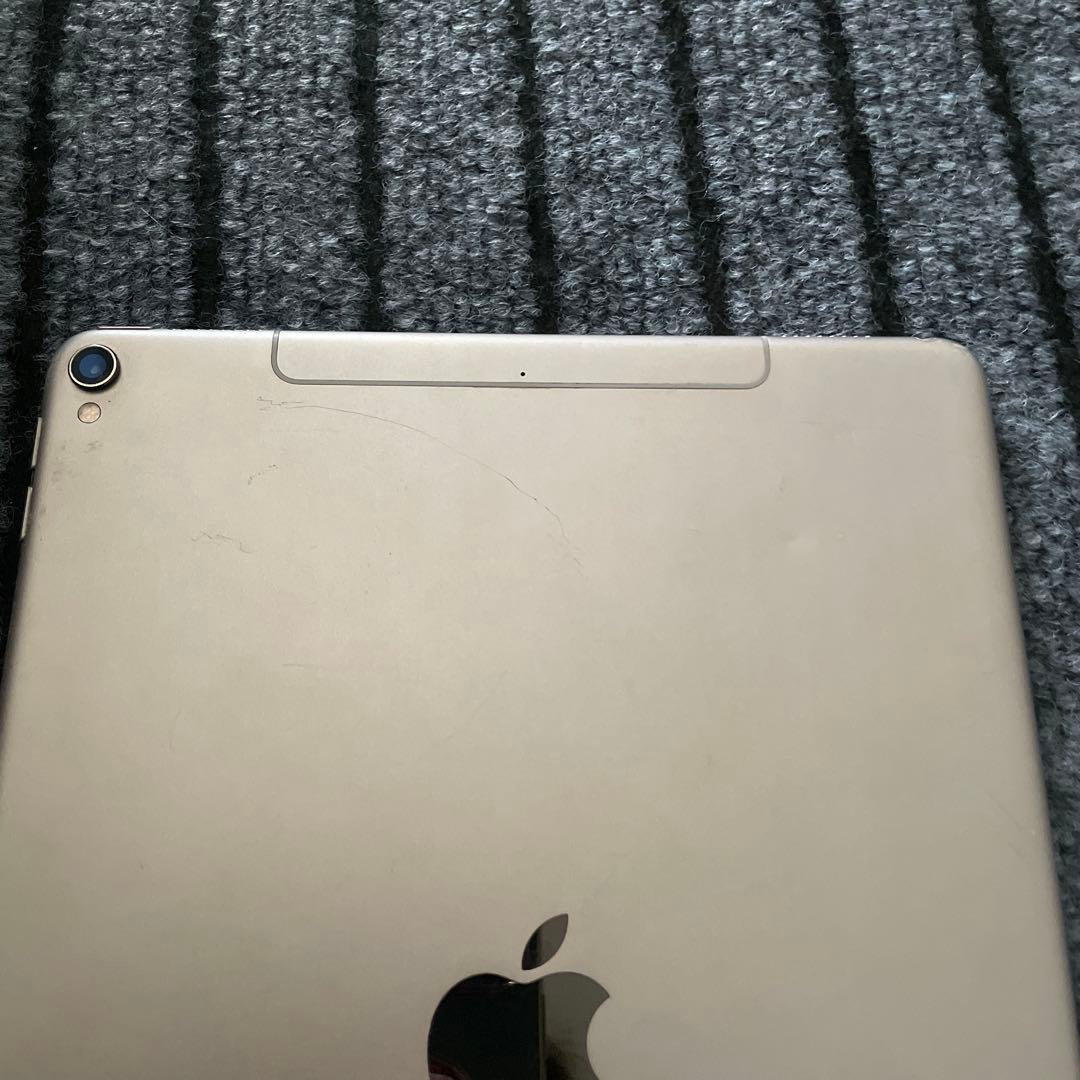 212 iPad Pro10.5 256GB SIMフリー　グレイ