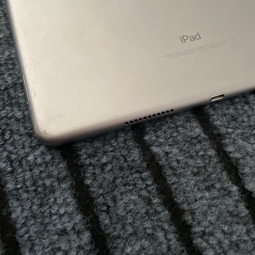 212 iPad Pro10.5 256GB SIMフリー　グレイ