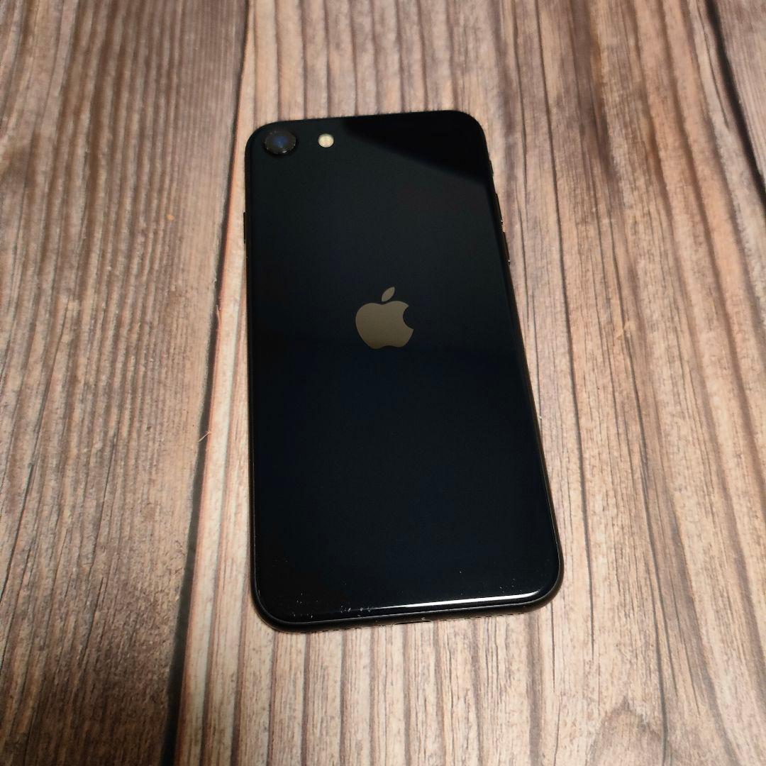 iPhone SE 第3世代 SIMフリー 64GB バッテリー92%