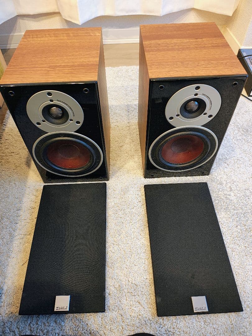 DALI zensor1　ウォールナット