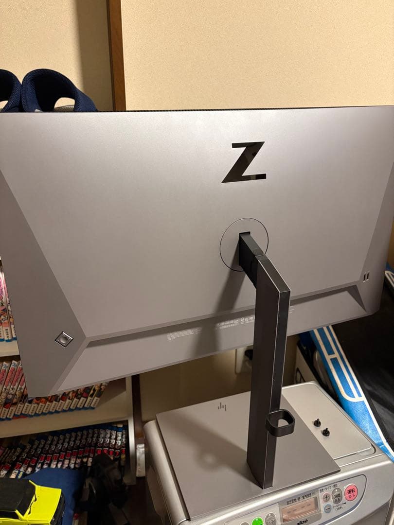 HP Z27k G3 4K USB-C ディスプレイ