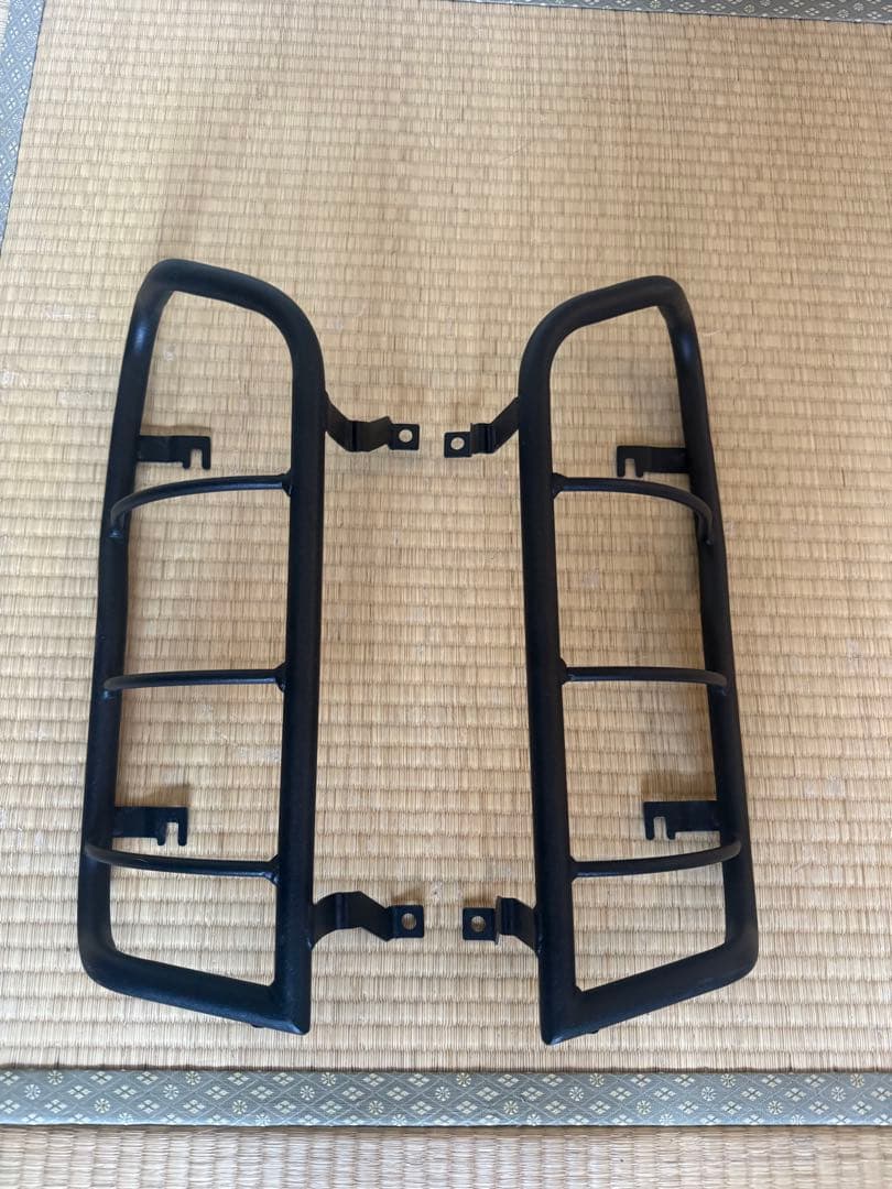 テールランプガード日産ニッサンNV350キャラバン