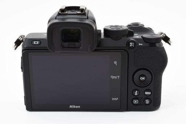 【美品】ニコン Nikon Z50 ミラーレスカメラ《ショット数9790回》