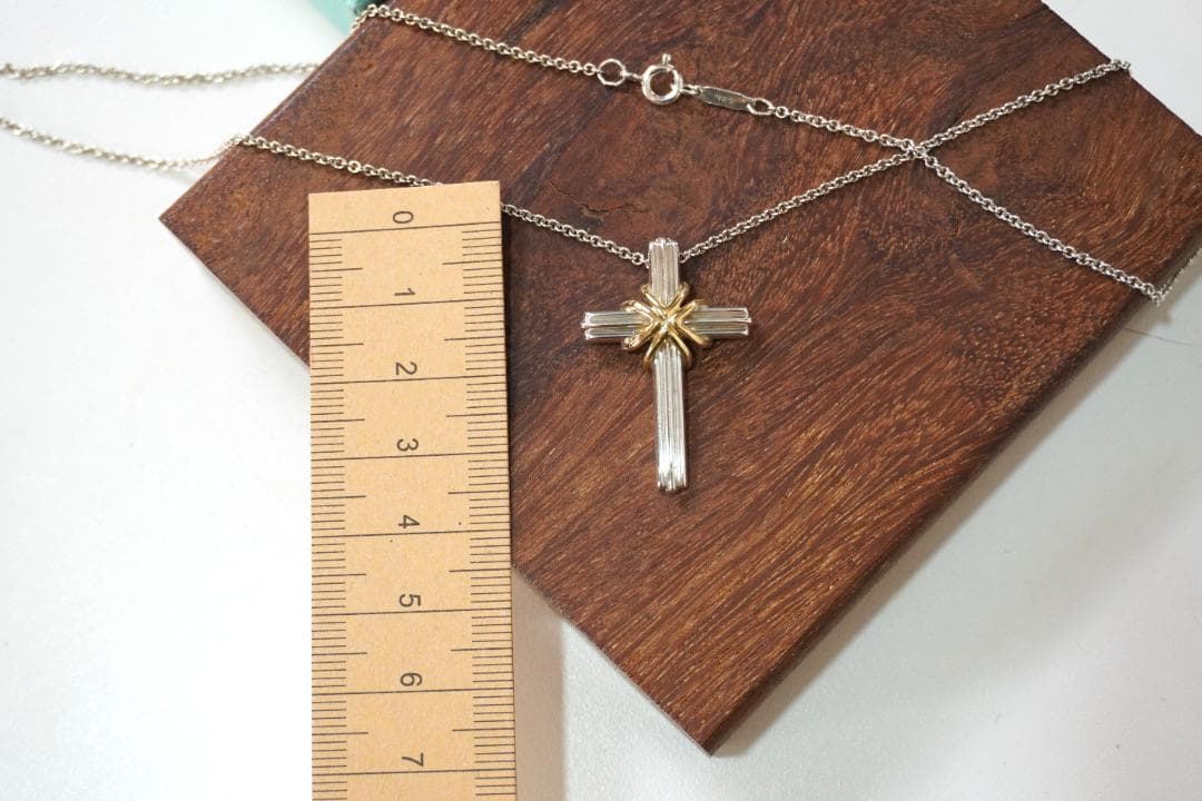 Tiffany&Co. ティファニー シグネチャークロス ネックレス
