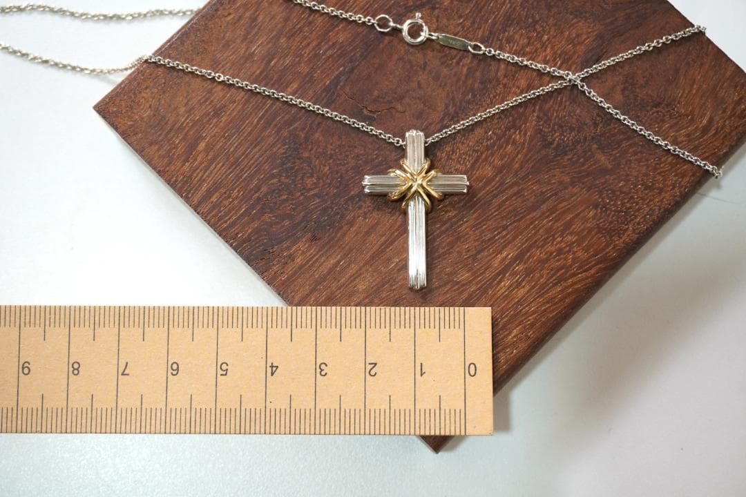 Tiffany&Co. ティファニー シグネチャークロス ネックレス