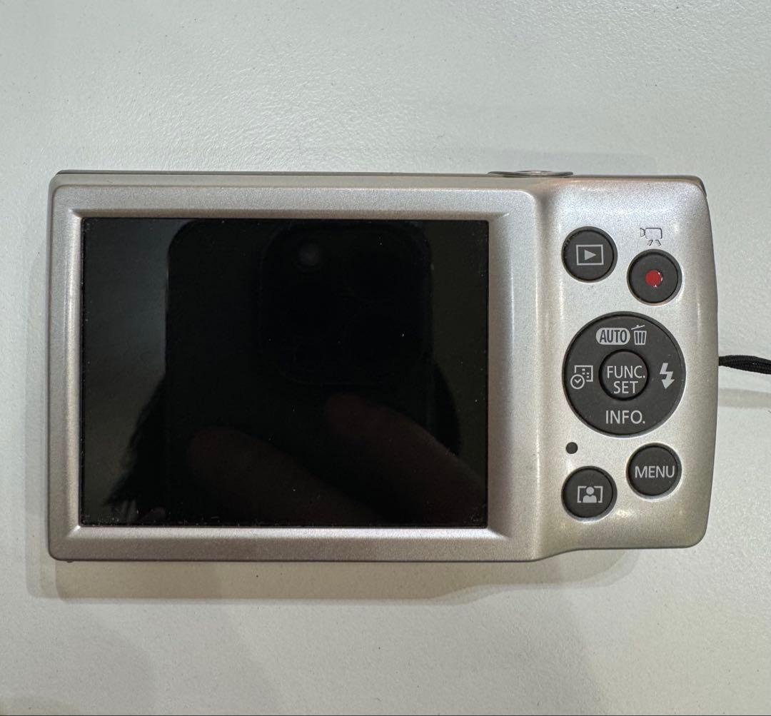 【外観美品】キャノン Canon IXY 200 デジカメ シルバー