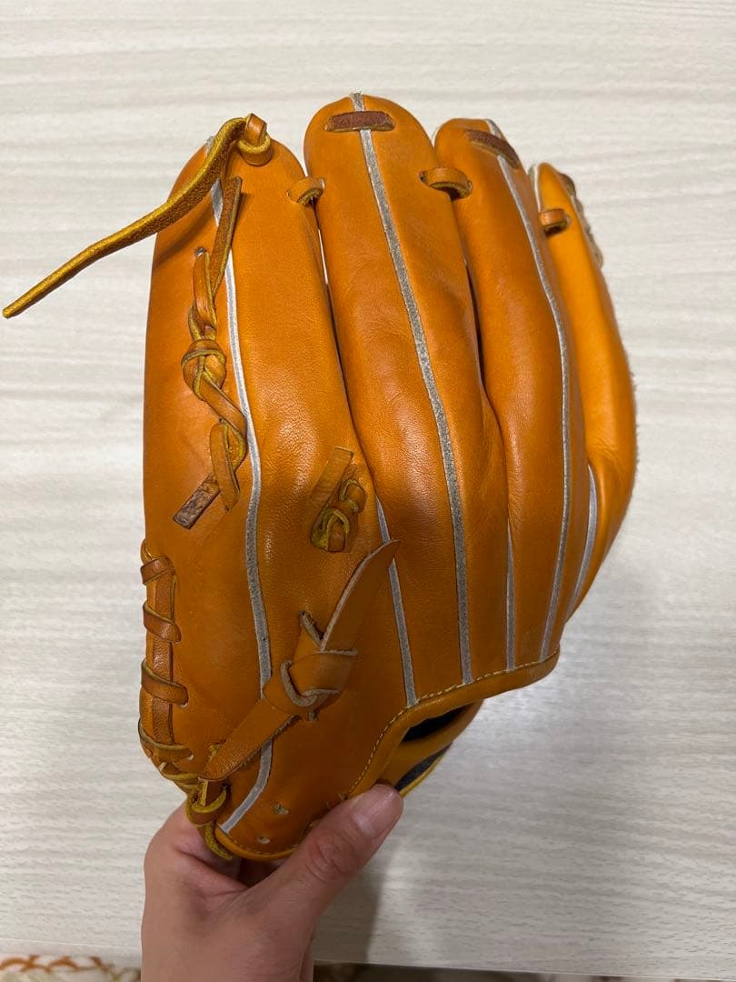 ドナイヤ 軟式用グラブ 山田哲人モデル