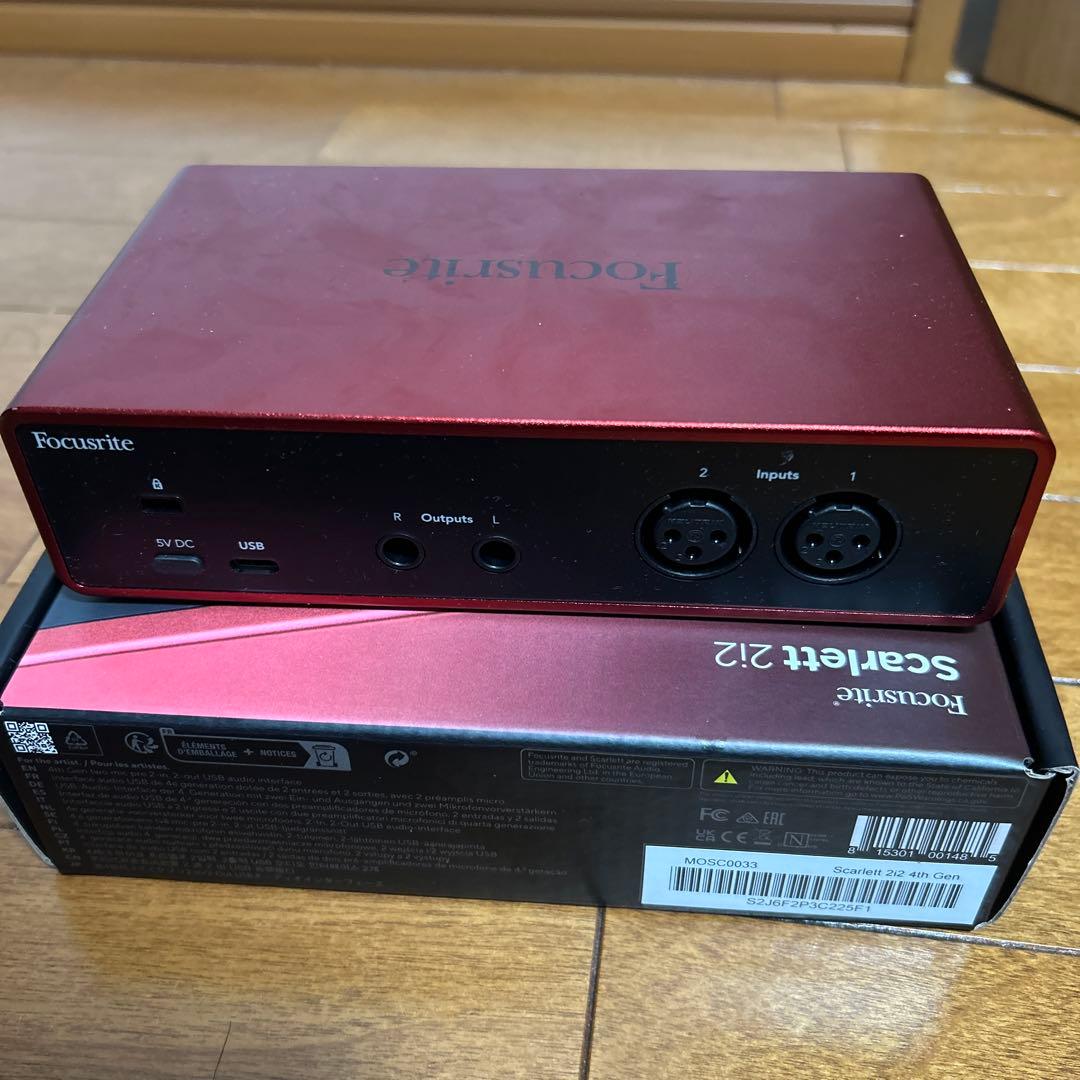 Focusrite Scarlett 2i2 オーディオインターフェース第4世代