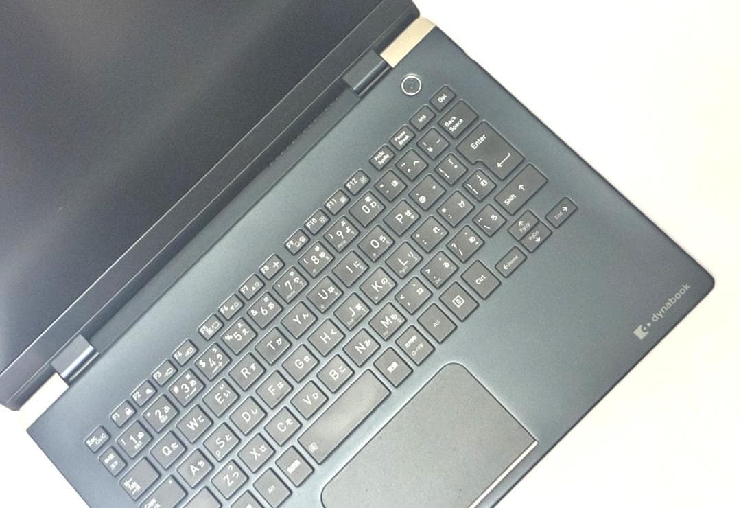 o*n様 外見美品 OS ストレージなし 薄型 13型 dynabook G83