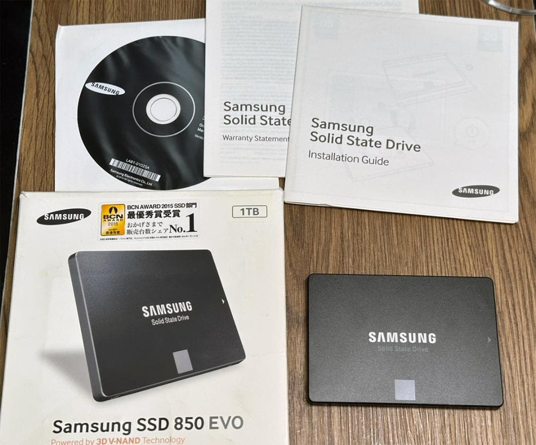 Samsung SSD 850 EVO 1TB SATA 2.5インチSSD
