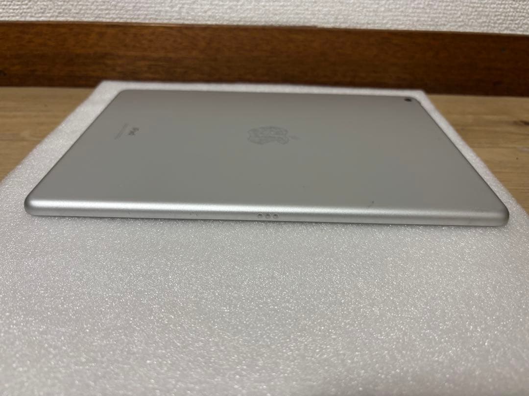 apple iPad 第7世代　32GB Wifi
