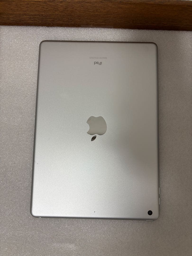 apple iPad 第7世代　32GB Wifi