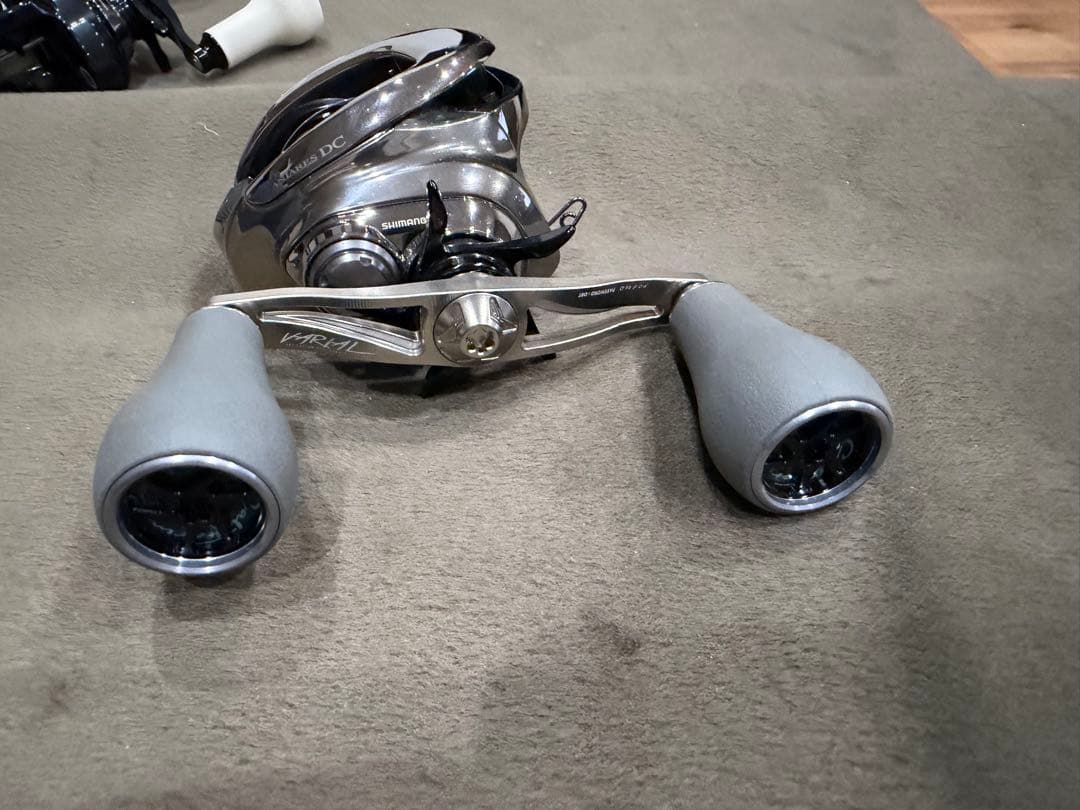 Shimano アンタレスDC バリアルハンドル