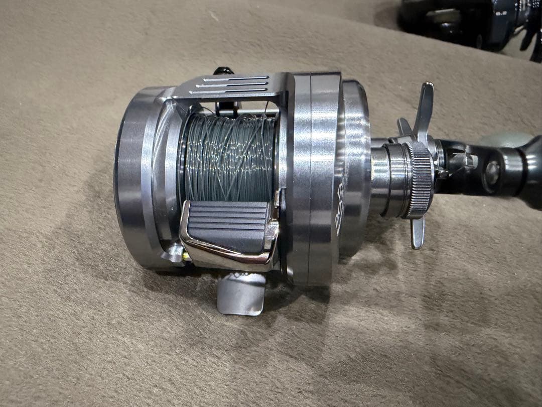 Shimano アンタレスDC バリアルハンドル