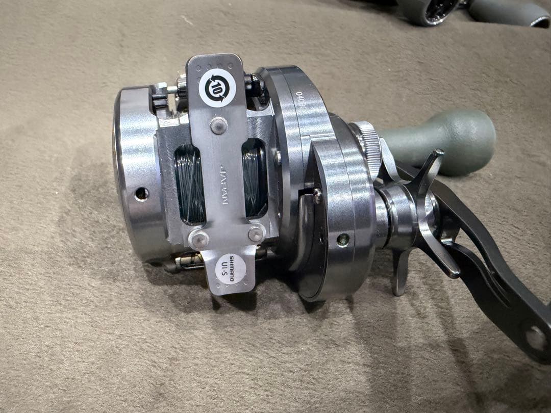 Shimano アンタレスDC バリアルハンドル