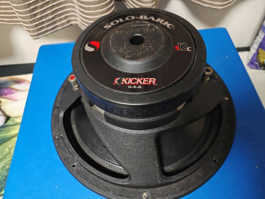 KICKER S12C Solo Baric 8Ω 600w サブウーファー
