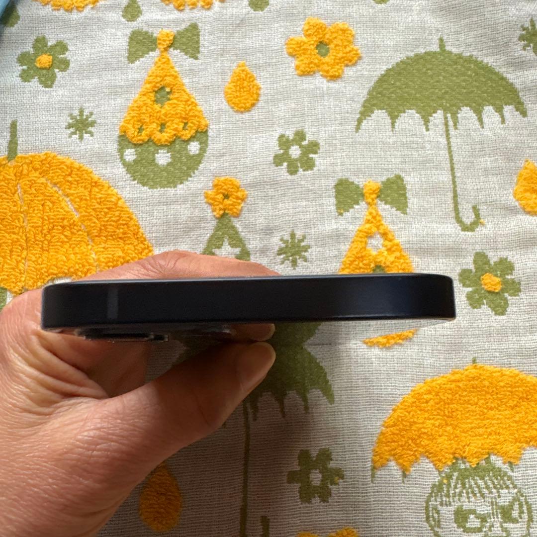 iphone12 黒 64GB バッテリー85%