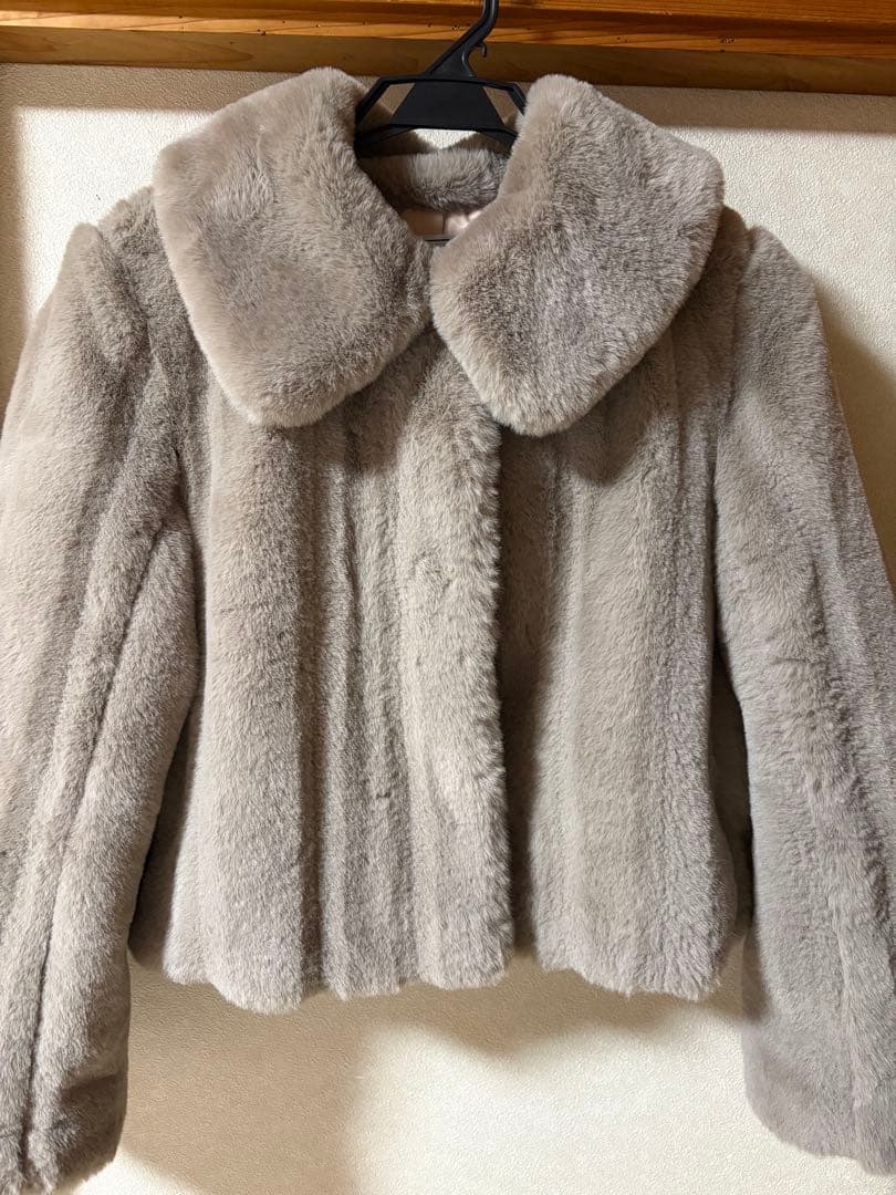 ジャケット・アウター Herlipto Winter Love Faux Fur Coat2025