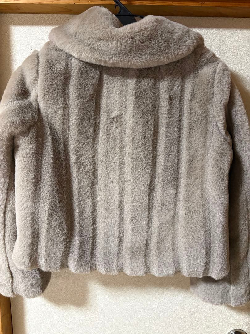 ジャケット・アウター Herlipto Winter Love Faux Fur Coat2025