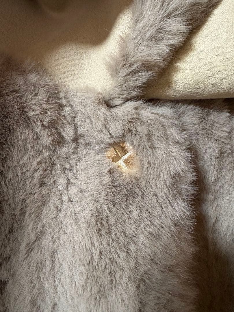 ジャケット・アウター Herlipto Winter Love Faux Fur Coat2025