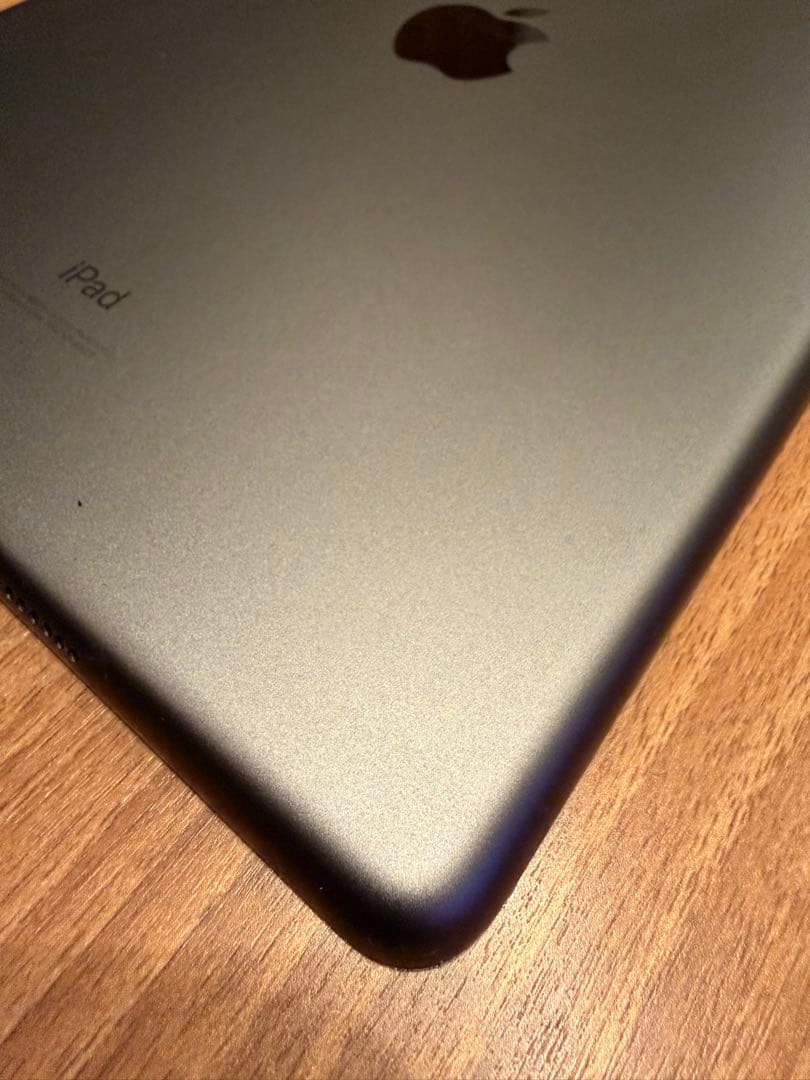 iPad 第9世代 64GB + ロジクール Combo Touch セット