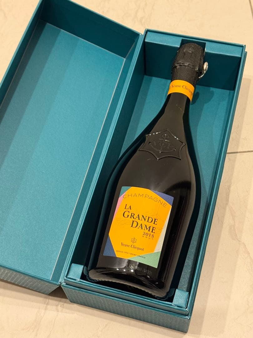 ヴーヴ・クリコ ラ・グランダム 2015 シャンパン