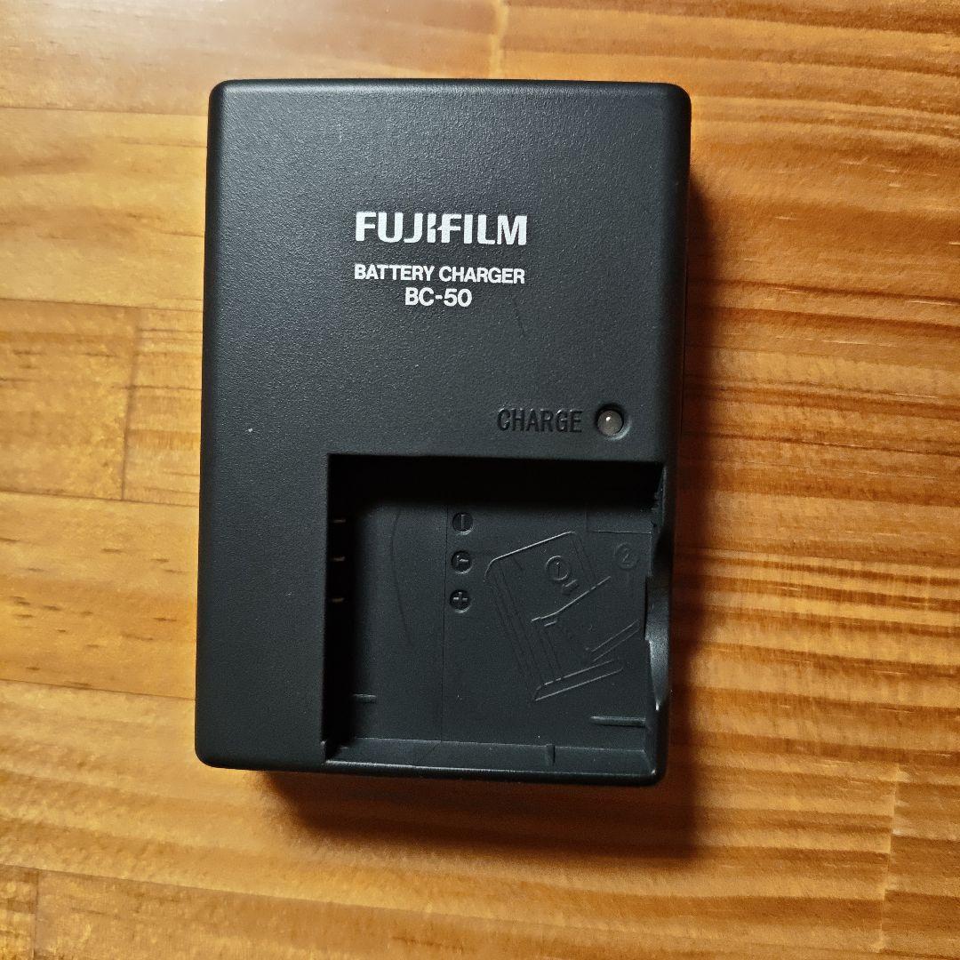 Fujifilm FINEPIX F70 EXR コンパクトデジタルカメラ