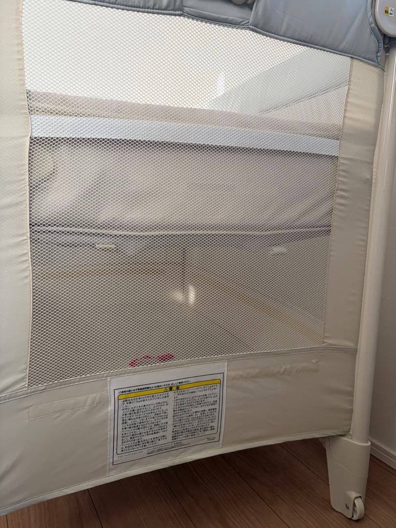 ココネルエアー ベビーベッド　アップリカ