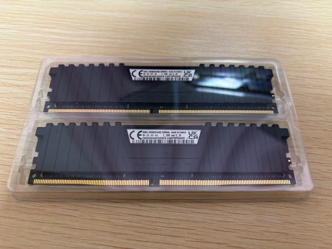 メモリー CORSAIR DDR4-3200MHz 32GB
