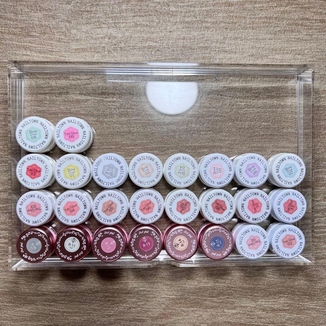 【最終値下げ】ネイルタウン ジェルネイル 225色まとめ売り