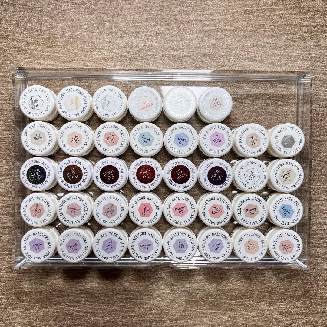 【最終値下げ】ネイルタウン ジェルネイル 225色まとめ売り