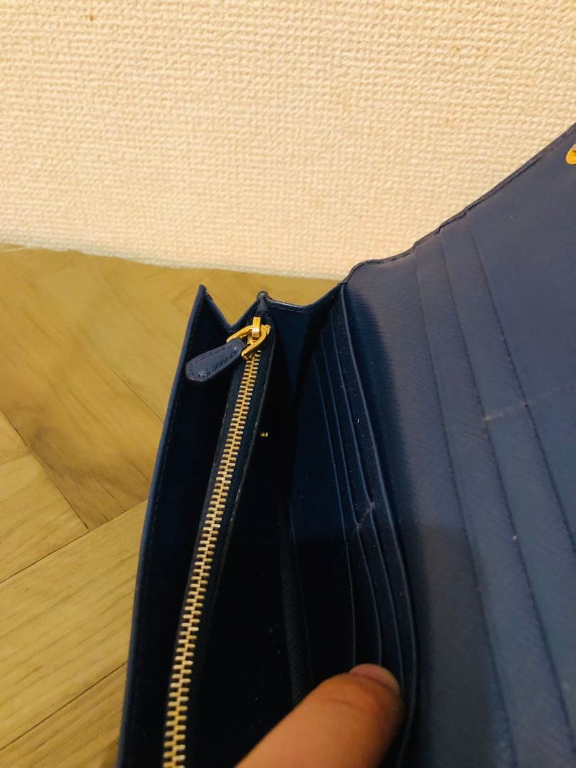 PRADA ネイビー 長財布 ケース付き