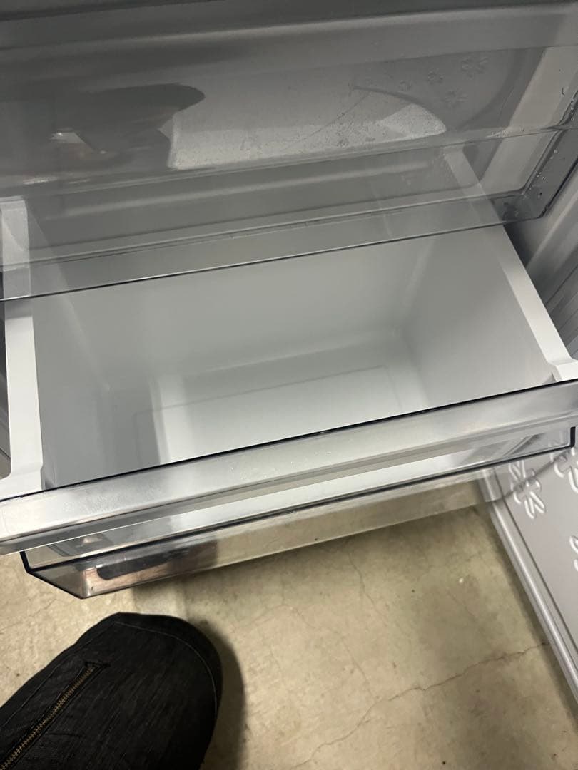 女性オーナー！極美品 ！Haier ノンフロン冷凍冷蔵庫150L 2025年製