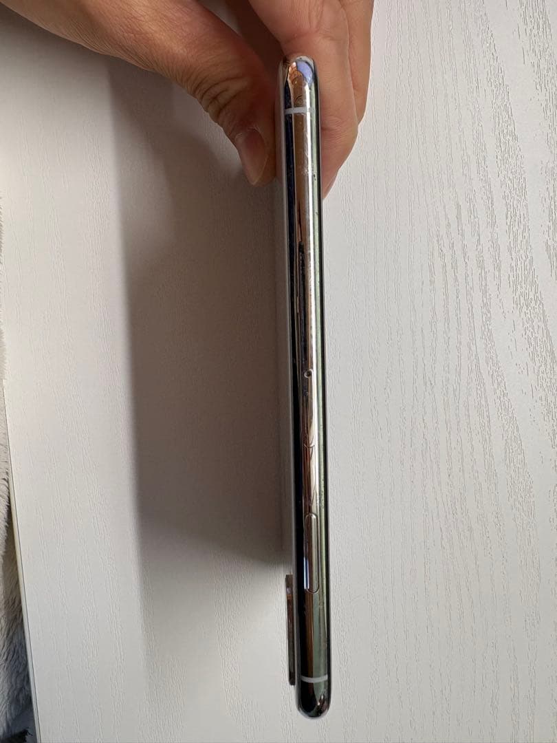 iPhoneX Silver 64GB DoCoMo SIMロック解除済み