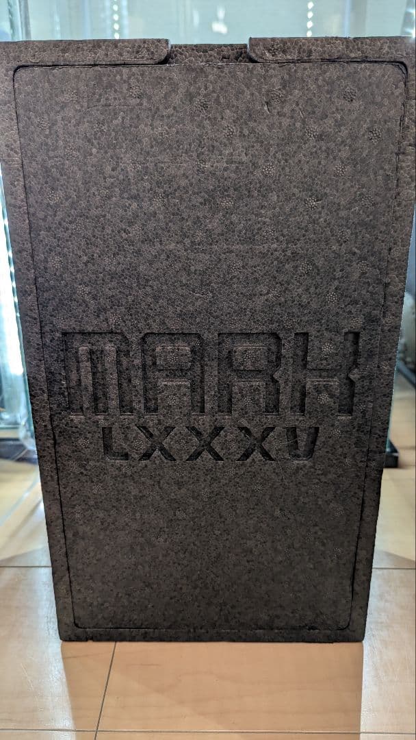 ジ*A様 ホットトイズ　アイアンマン・マーク８５