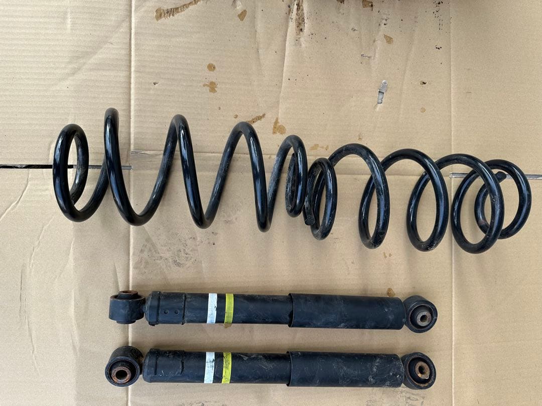 アルファード 30 純正サス