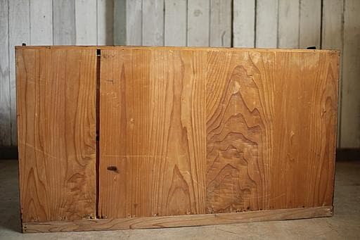 味のある木製の引き出し2段　チェスト　桐箪笥