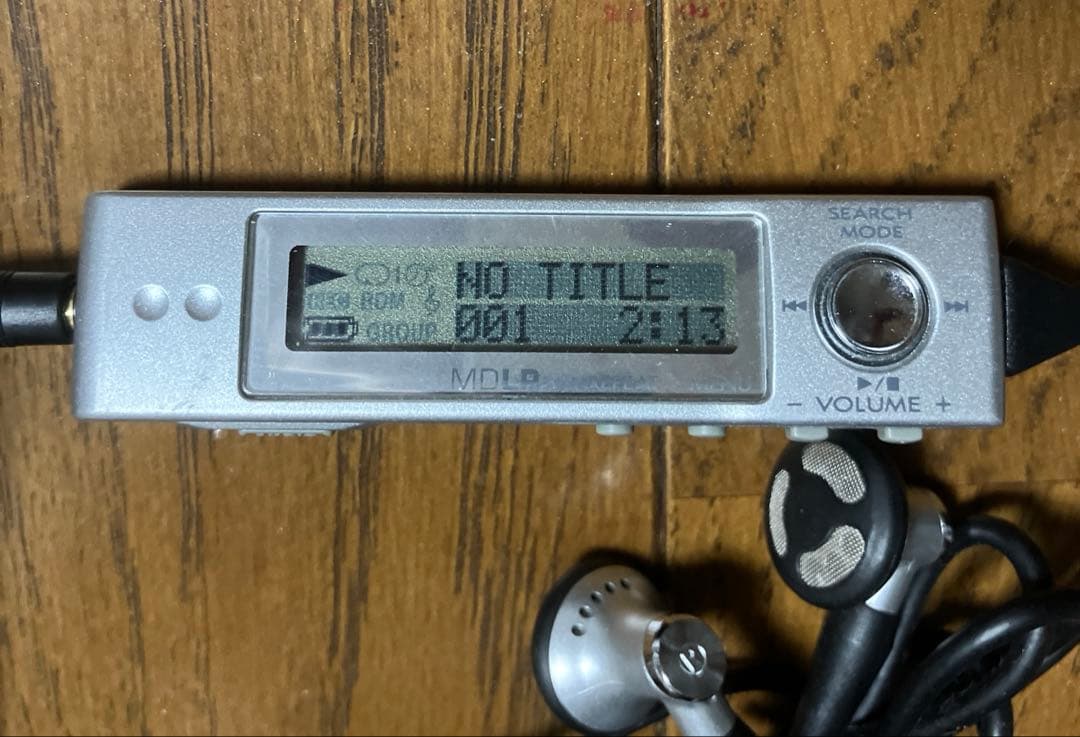 『希少、超レア品』　KENWOOD .DMC-S33ポータブルMDプレイヤー