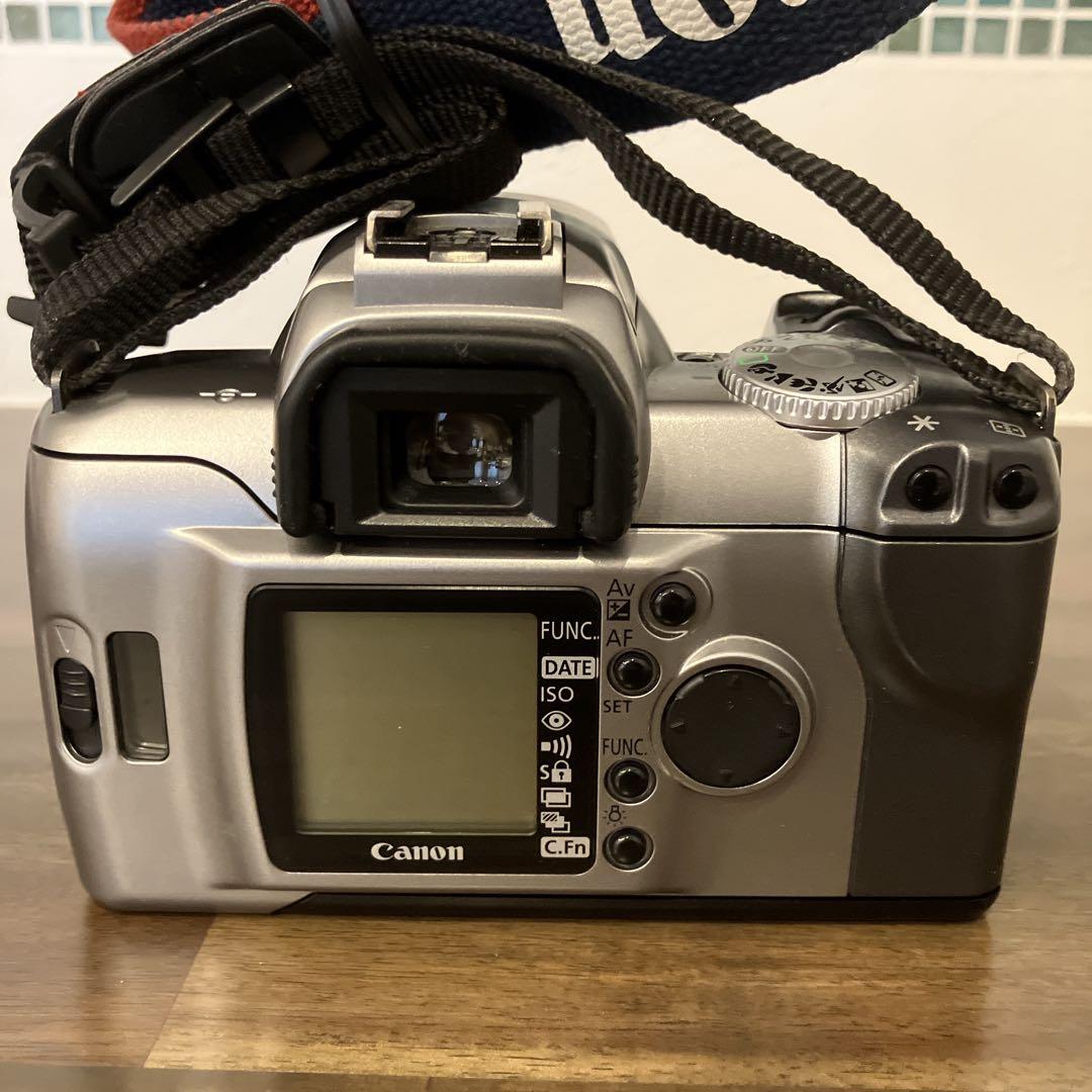 Canon EOS Kiss 7 ボディ