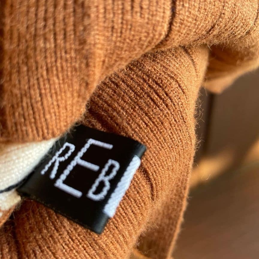 【REBESA】イタリア製タートルネック・フレアスカート・タイトニットワンピース