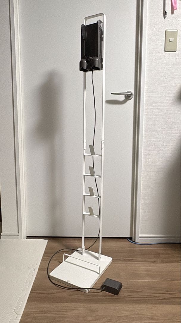 Dyson V10 Fluffy（フィルター予備有）＋スタンド